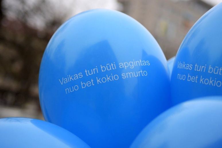 Pasaulinę smurto prieš vaikus prevencijos dieną – ryškus priminimas iš vaiko teisių gynėjų
