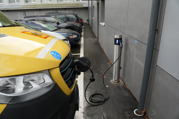 Pasvalio rajono savivaldybės administracija įgyvendina jungtinį projektą „Privačių elektromobilių...