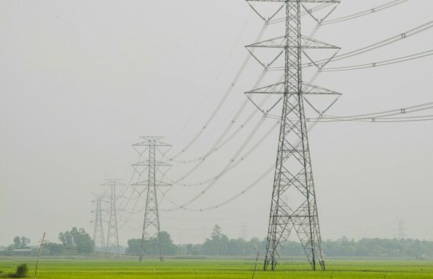 330 kV oro linijos Aizkriauklė-Panevėžys bus atliekami 330kV OL remonto darbai