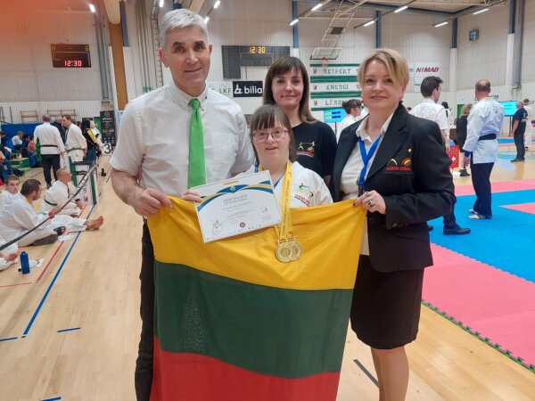 Lietuvos sportininkų pergalės integruoto para-karate pasaulio čempionate Švedijoje