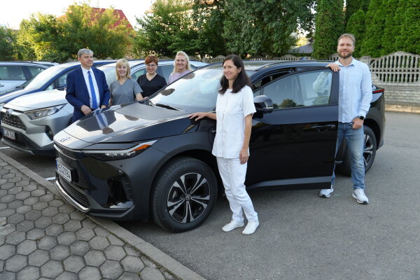 VšĮ PASPC perduotas dar vienas elektromobilis