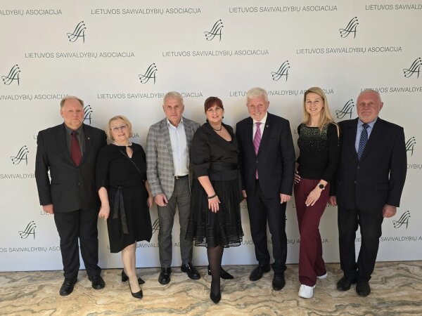 Pasvalio rajono savivaldybės atstovai dalyvavo savivaldos šventėje „Auksinės krivūlės 2025“