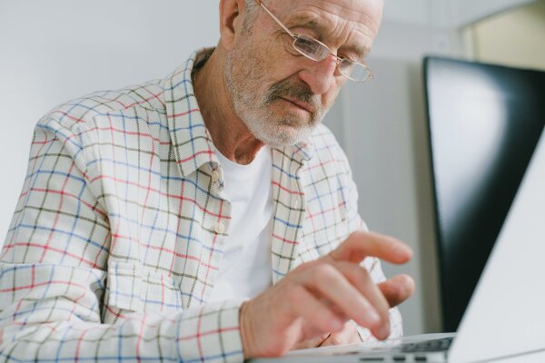 Iniciatyvos „Nė vienas nėra pamirštas“ projektas „Švarus internetas“ grįžta su pažadu!